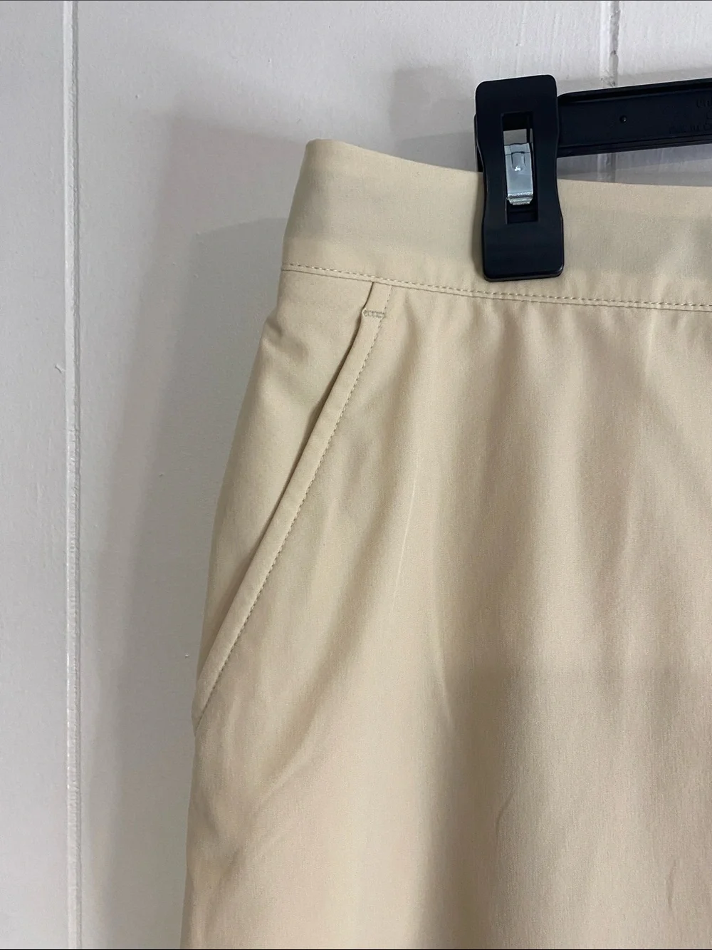 IZOD Golf Performance Skort | Beige | Built-In Shorts | Side Pockets | Size 8